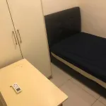 Oug Parklane Small Room