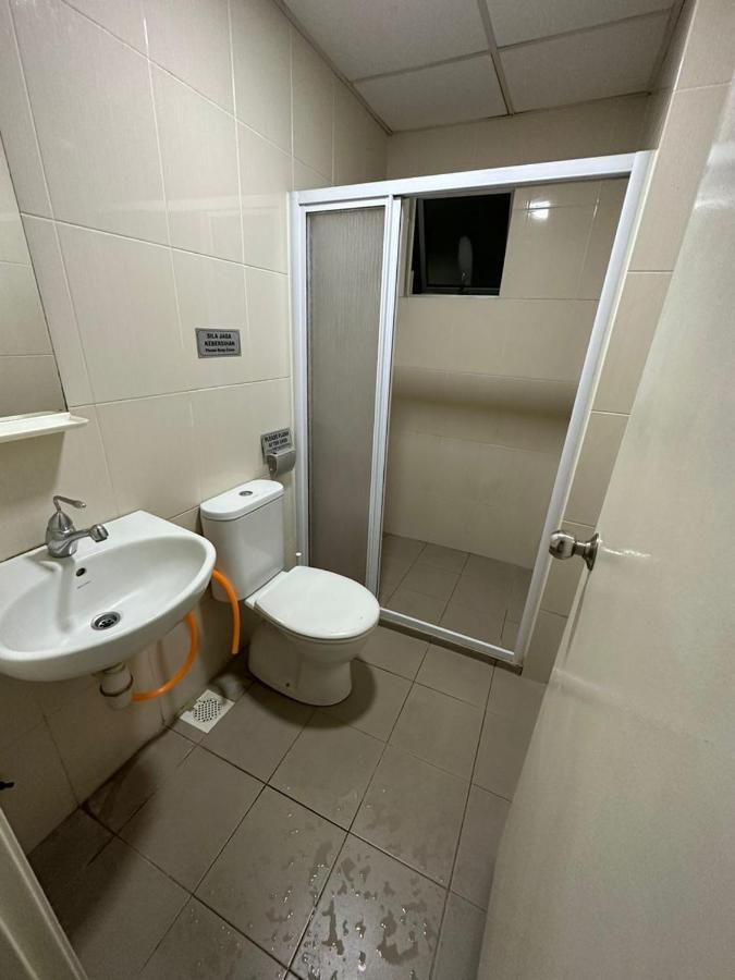 Oug Parklane Small Homestay